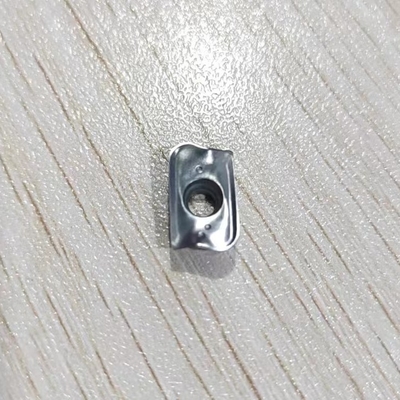Ein guter Preis. K40 R390-11T320E-PM Die Bearbeitung Schiffsklinge CNC-Carbide Einsätze Hohe Widerstand für externe Drehwerkzeug Online
